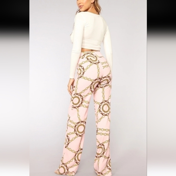 FASHIO Nova Chained Heart Pants - Picture 3 of 12